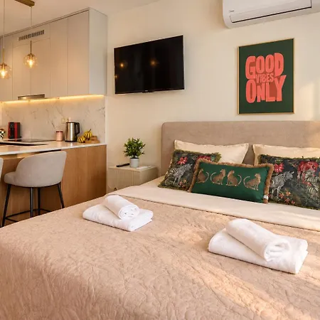 Modern With Balcony & Free Parking Bratislava